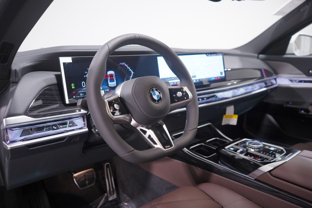 2025 BMW 7 Series 740i 6