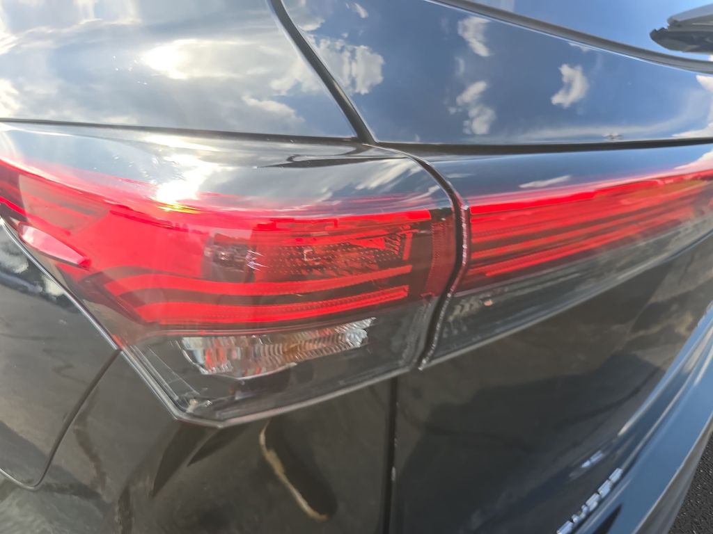 Used 2023 Toyota Highlander SUV