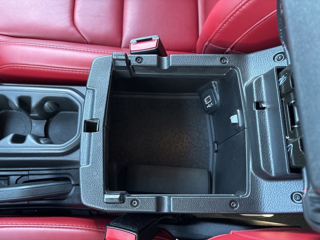 Used 2024 Jeep Wrangler SUV