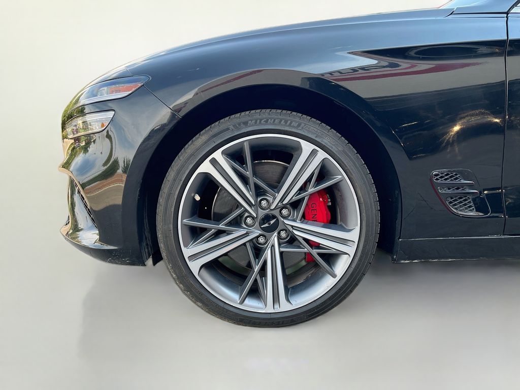 Used 2025 Black Genesis 2.5T image 32