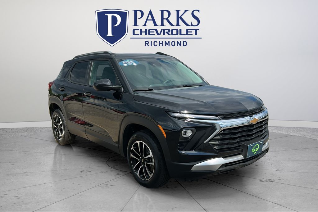 Black Metallic 2025 Chevrolet Trailblazer SUV / Crossover Four-Wheel Drive 9-Speed Automatic