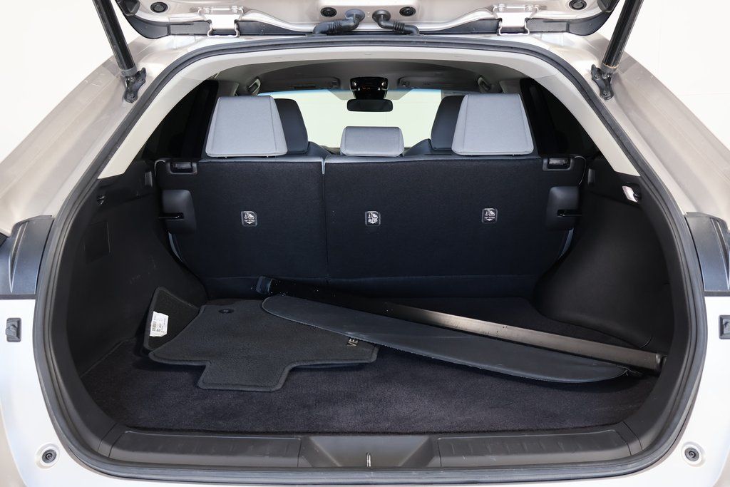 Thumbnail: 2023 Toyota Venza - 14