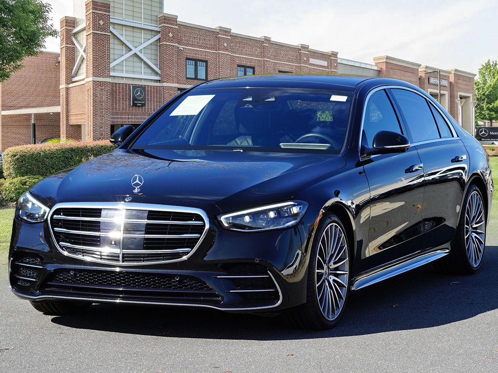 Thumbnail: 2022 Mercedes-Benz S-Class - 4