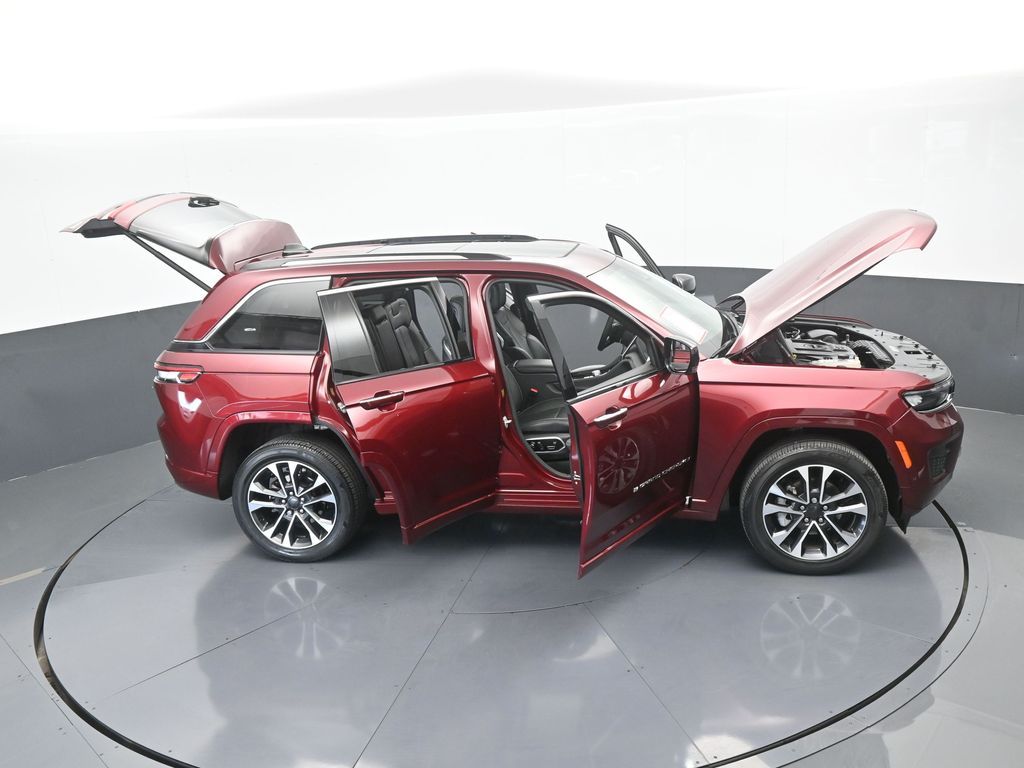 Used 2023 Velvet Red Pearlcoat Jeep Overland image 74
