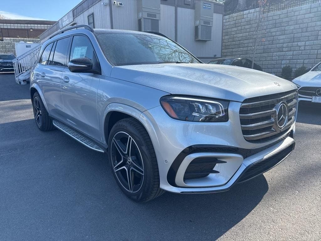 2025 Mercedes-Benz GLS 450 4MATIC
