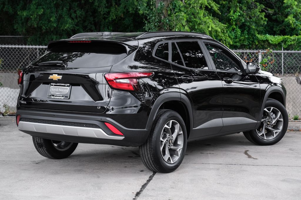 used 2024 Chevrolet Trax car, priced at $21,900
