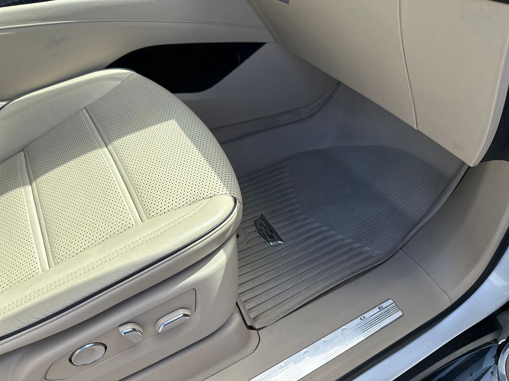 Used Car 2021 Cadillac Escalade Esv  Premium For Sale Under $50,000 In Austin, Texas