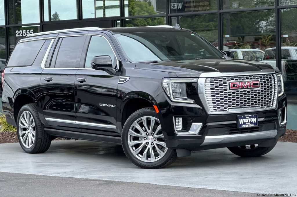 used 2022 GMC Yukon XL car, priced at $59,968