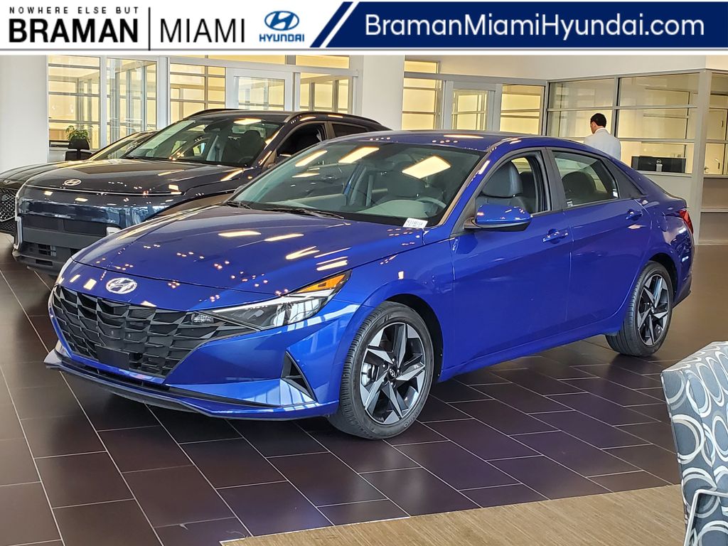 Intense Blue 2023 Hyundai Elantra SEL FWD Sedan Front-Wheel Drive Continuously Variable Transmission