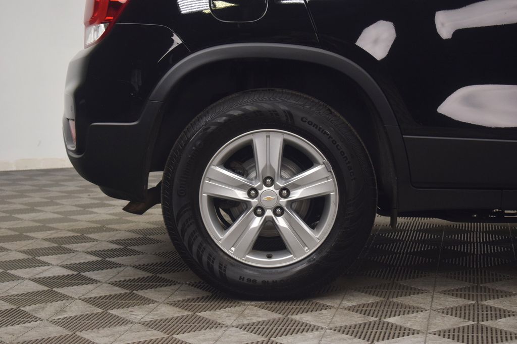 used 2022 Chevrolet Trax car, priced at $18,500