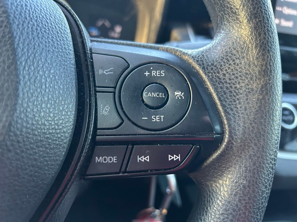 Thumbnail: 2022 Toyota Corolla - 18