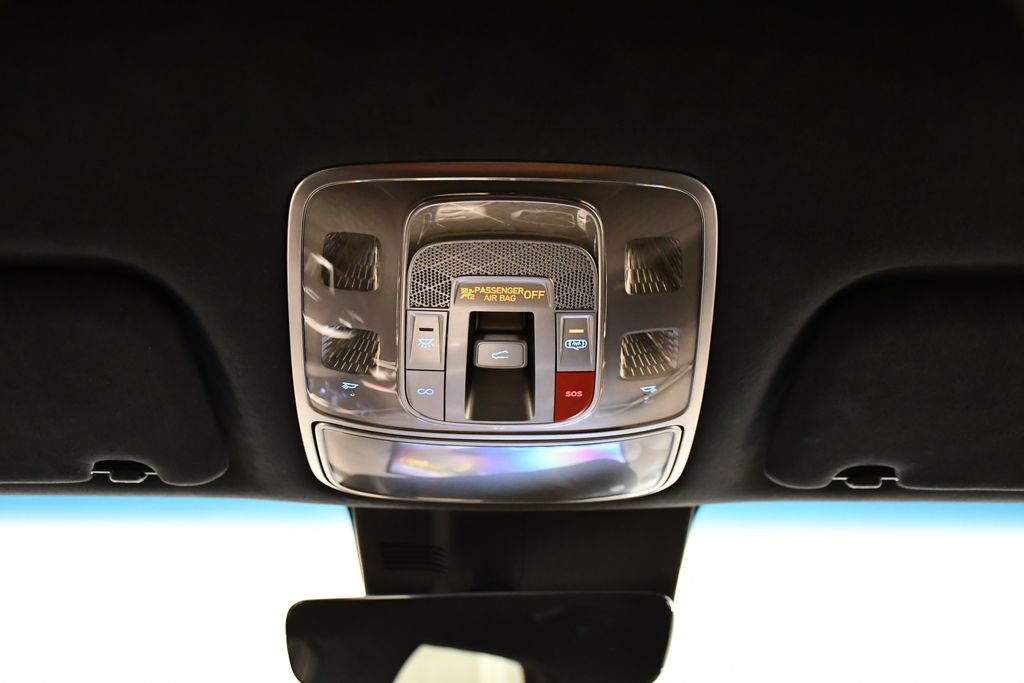 Thumbnail: 2025 Genesis GV70 - 18