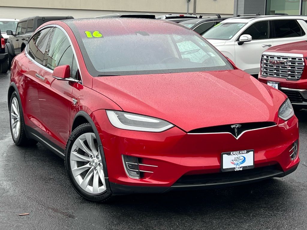 2016 Tesla Model X 90D's photo