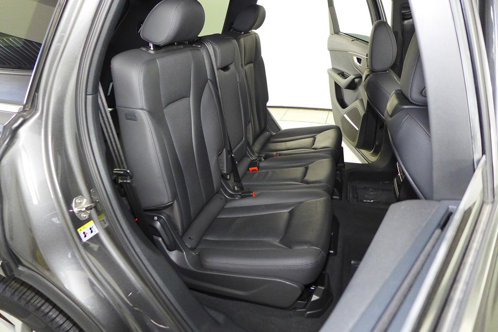 Thumbnail: 2022 Audi Q7 - 20