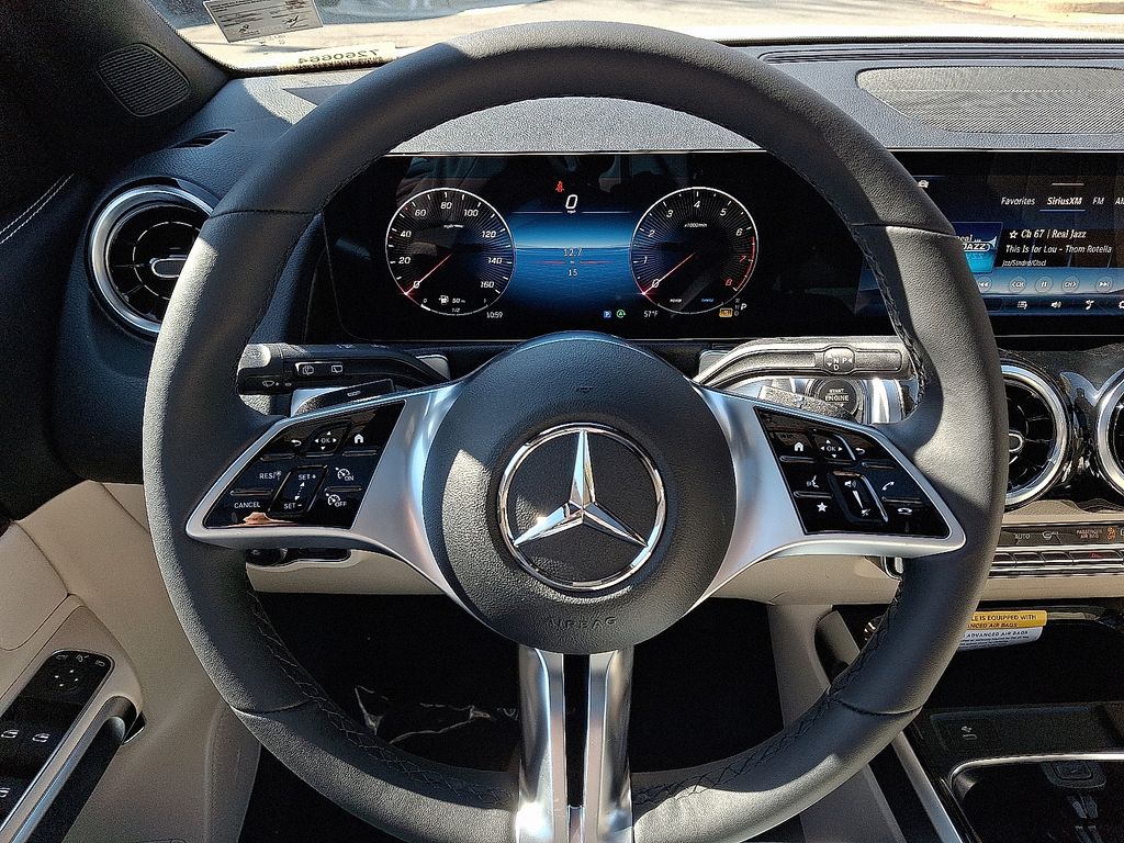 Thumbnail: 2026 Mercedes-Benz GLB - 16