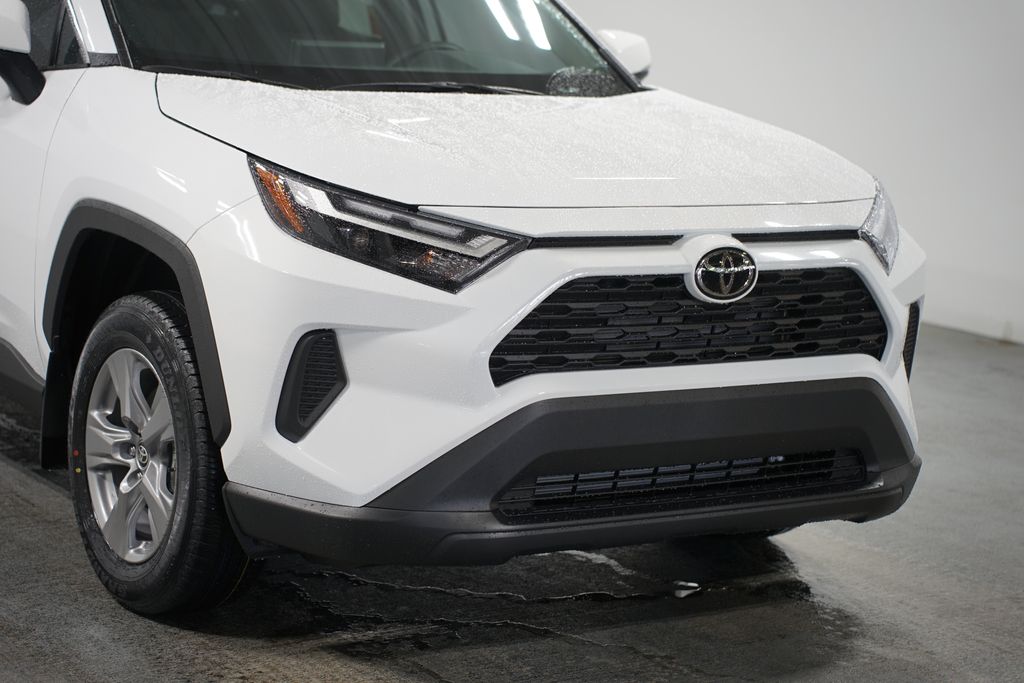 2025 Toyota RAV4 XLE 4