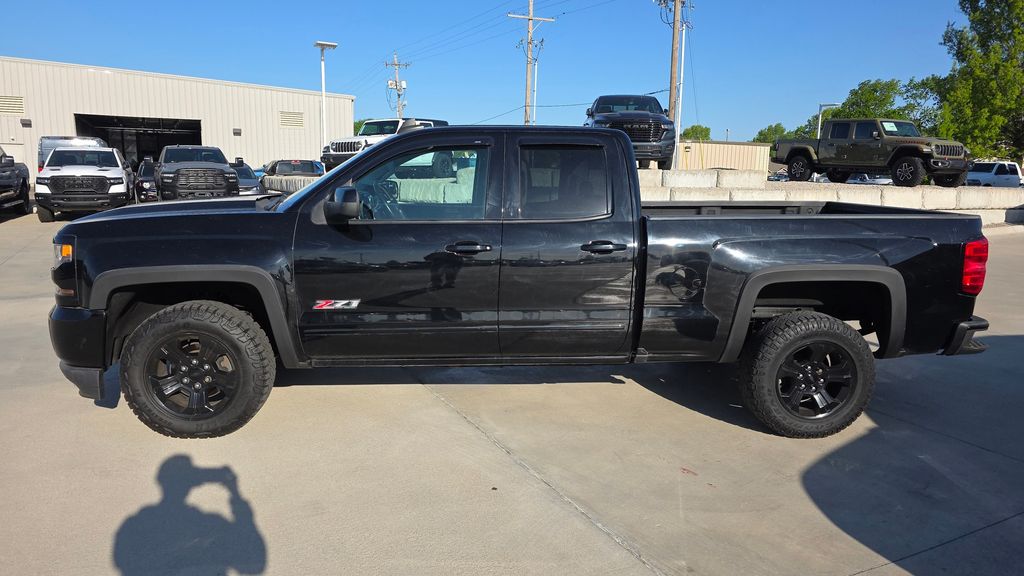 Used 2019 Chevrolet Silverado 1500 LD LT Z71 with VIN 2GCVKPEC2K1123799 for sale in Kansas City