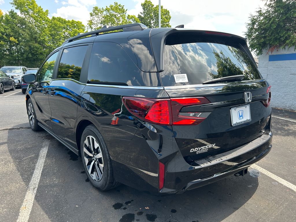 Thumbnail: 2026 Honda Odyssey - 3