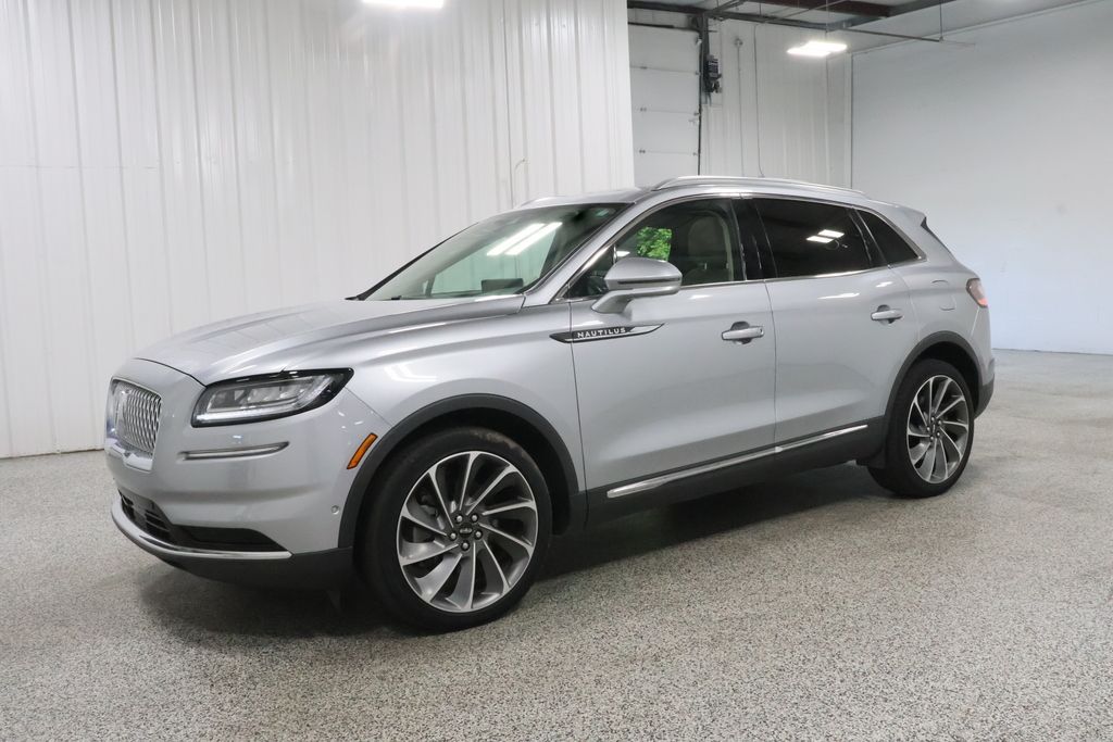 Silver Radiance Metallic Clearcoat 2023 Lincoln Nautilus SUV / Crossover All-Wheel Drive 8-Speed Automatic
