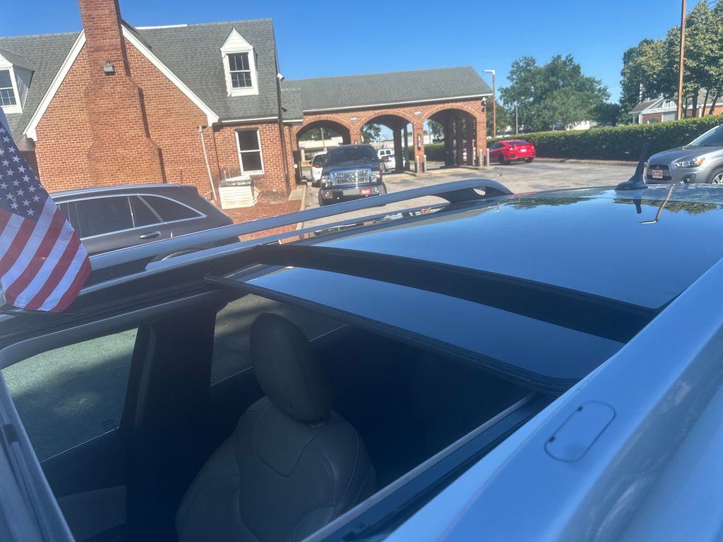 Used 2015 White Jeep Limited image 14