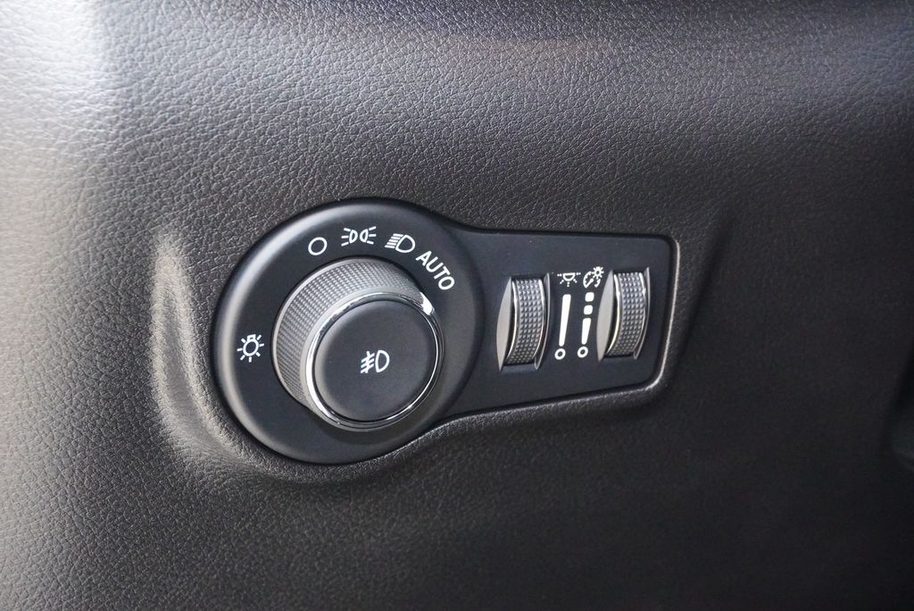 Used Car 2025 Jeep Compass  Trailhawk For Sale Under $30,000 In Weatherford, Texas