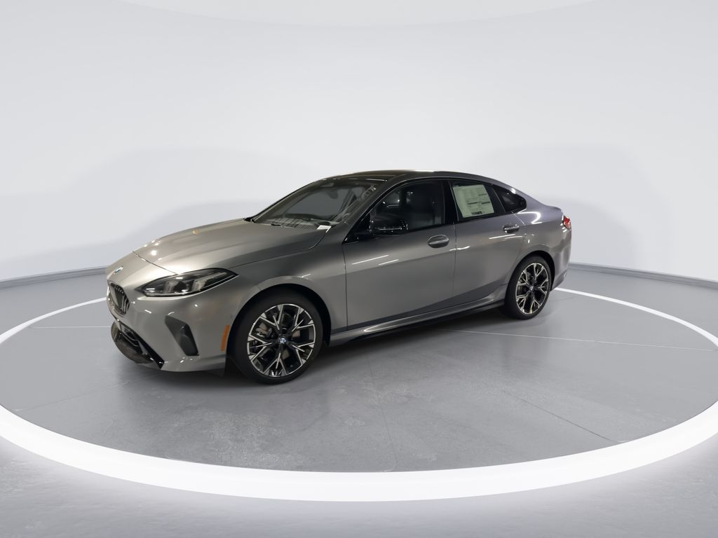 Thumbnail: 2026 BMW 2 Series - 4