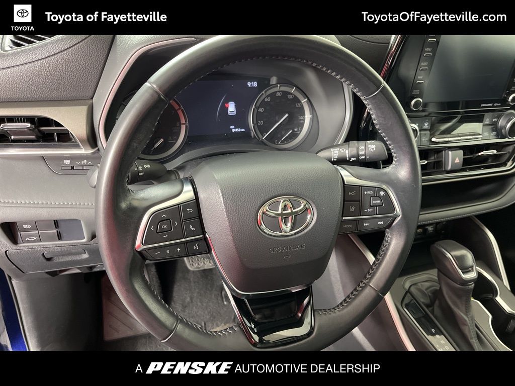 Thumbnail: 2021 Toyota Highlander - 31