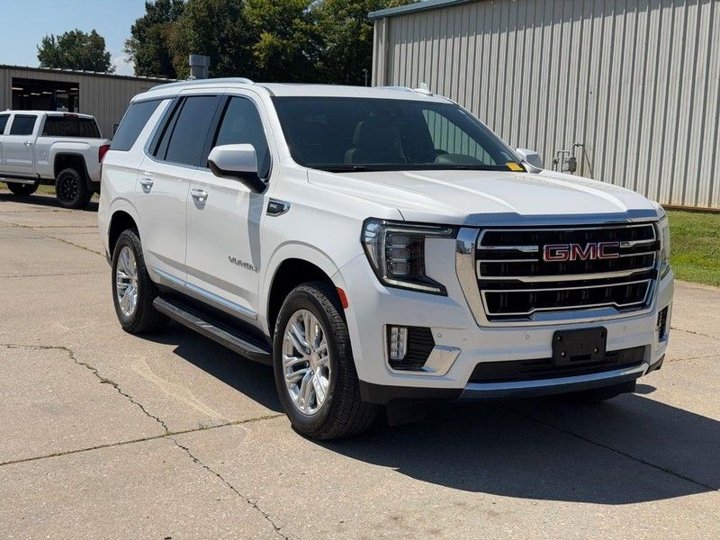 White Frost Tricoat 2023 GMC Yukon SUV / Crossover Four-Wheel Drive