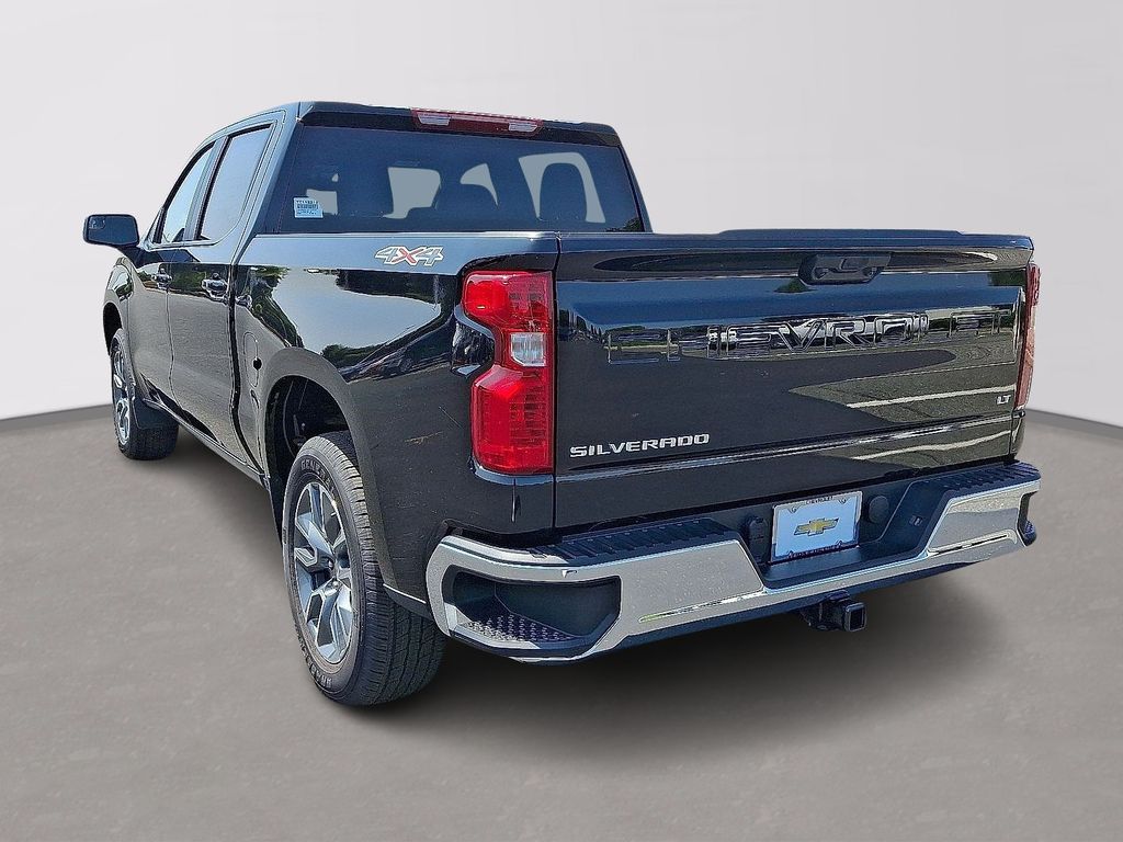 Thumbnail: 2026 Chevrolet Silverado 1500 - 3