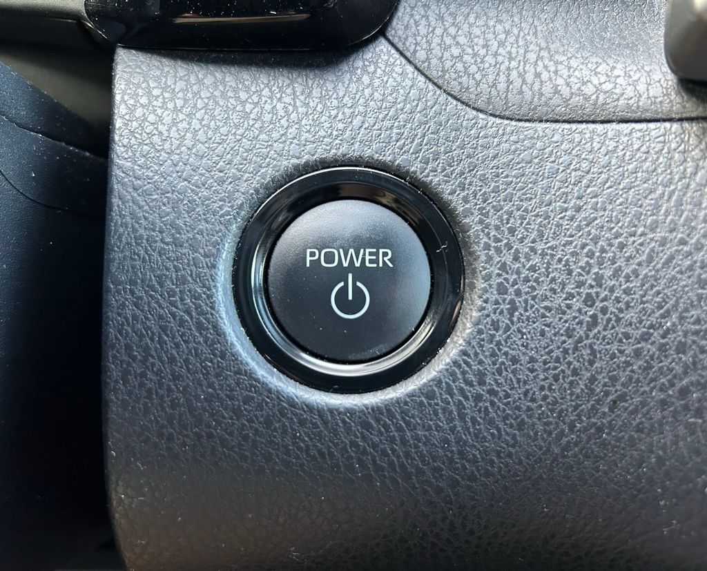 Thumbnail: 2025 Toyota Camry - 29