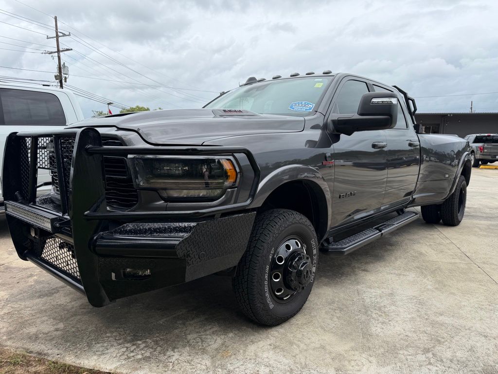Gray (Granite Crystal Metallic Clearcoat) 2024 RAM 3500 Limited Crew Cab LB DRW 4WD Pickup Truck Four-Wheel Drive 6-Speed Automatic