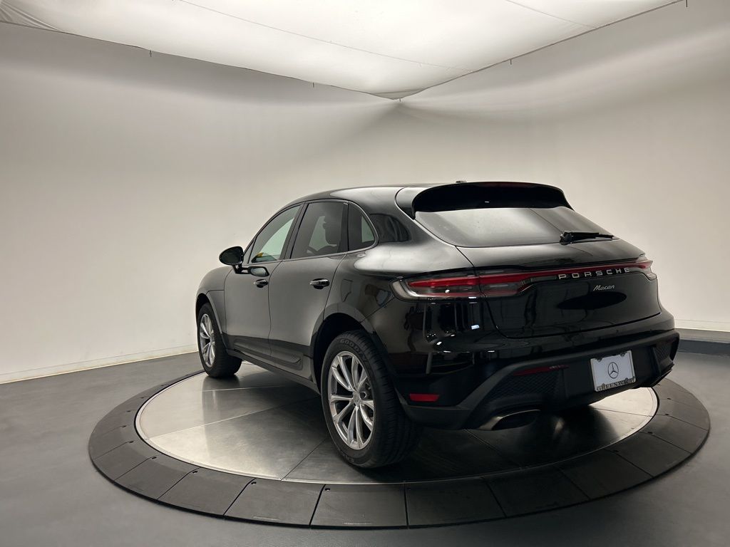 Thumbnail: 2025 Porsche Macan - 5