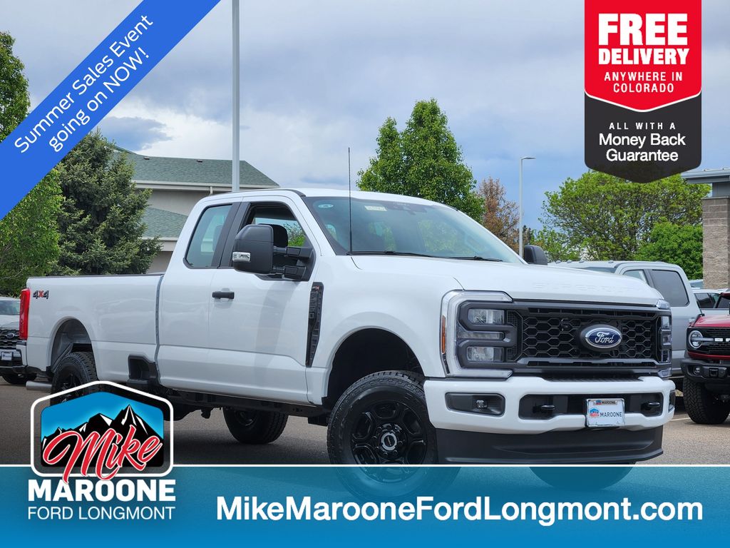 Oxford White 2026 Ford F-250 Super Duty Pickup Truck Four-Wheel Drive Automatic