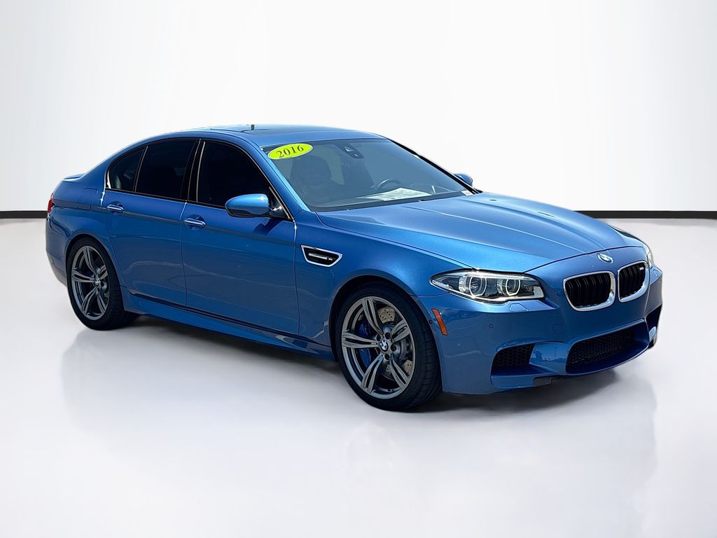 Thumbnail: 2016 BMW M5 - 3