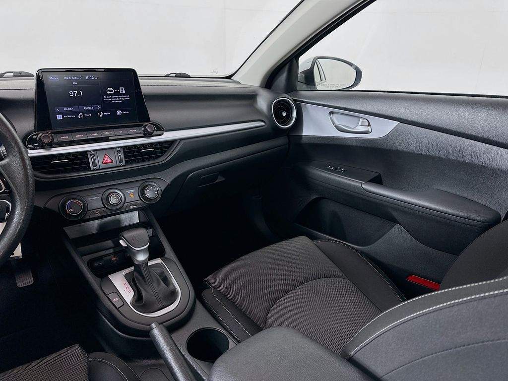 2023 Kia Forte LXS 22