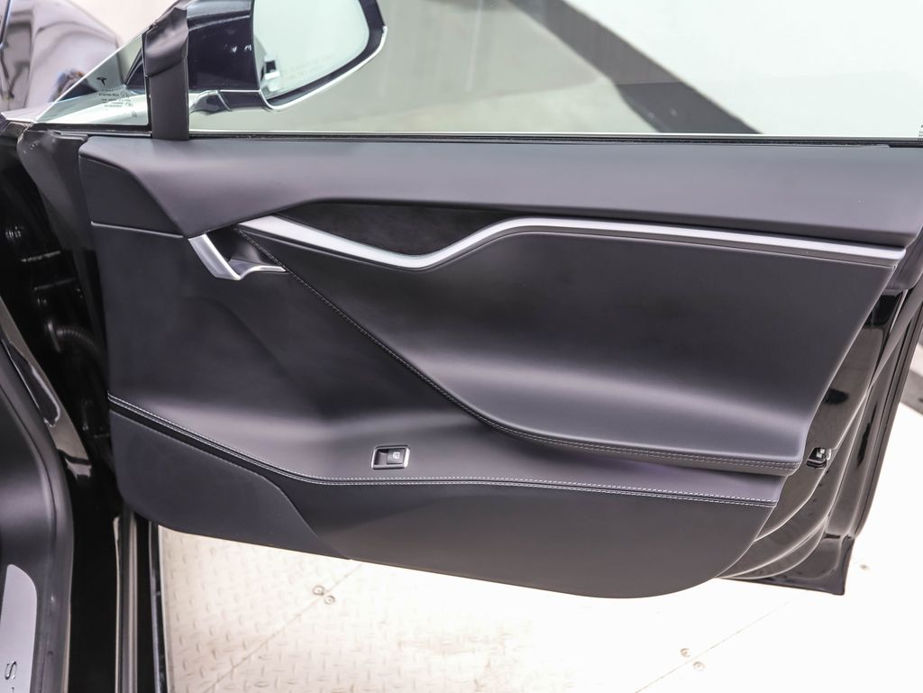 2021 Tesla Model S Long Range 27