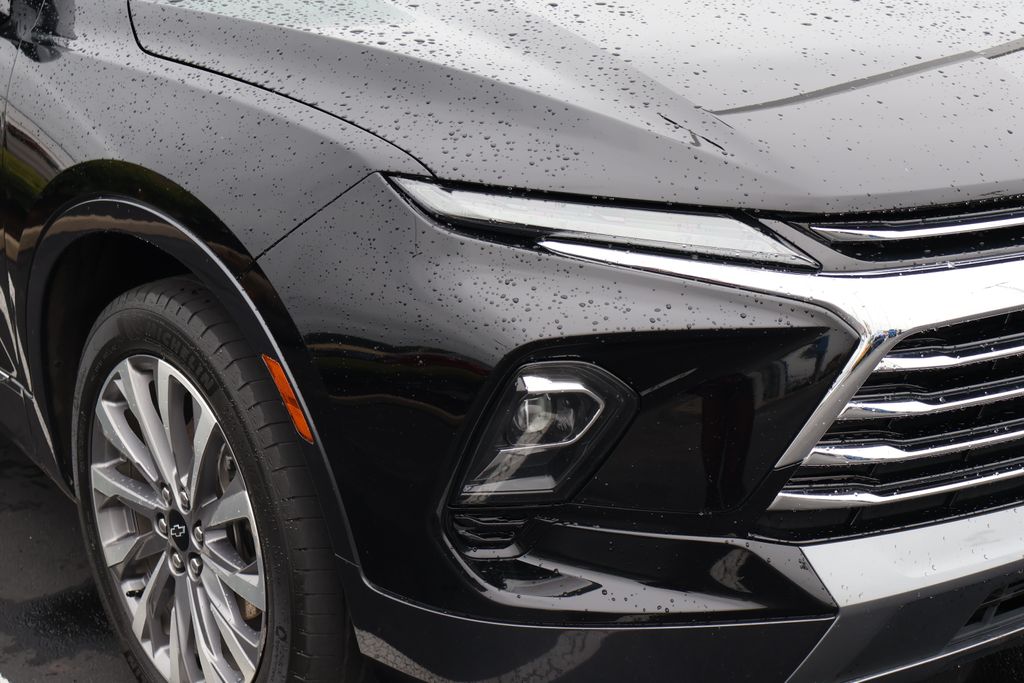 Thumbnail: 2023 Chevrolet Blazer - 4
