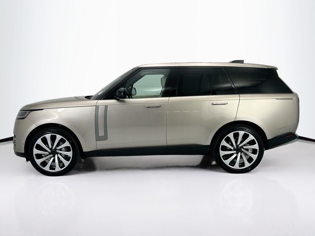 Thumbnail: 2026 Land Rover Range Rover - 8