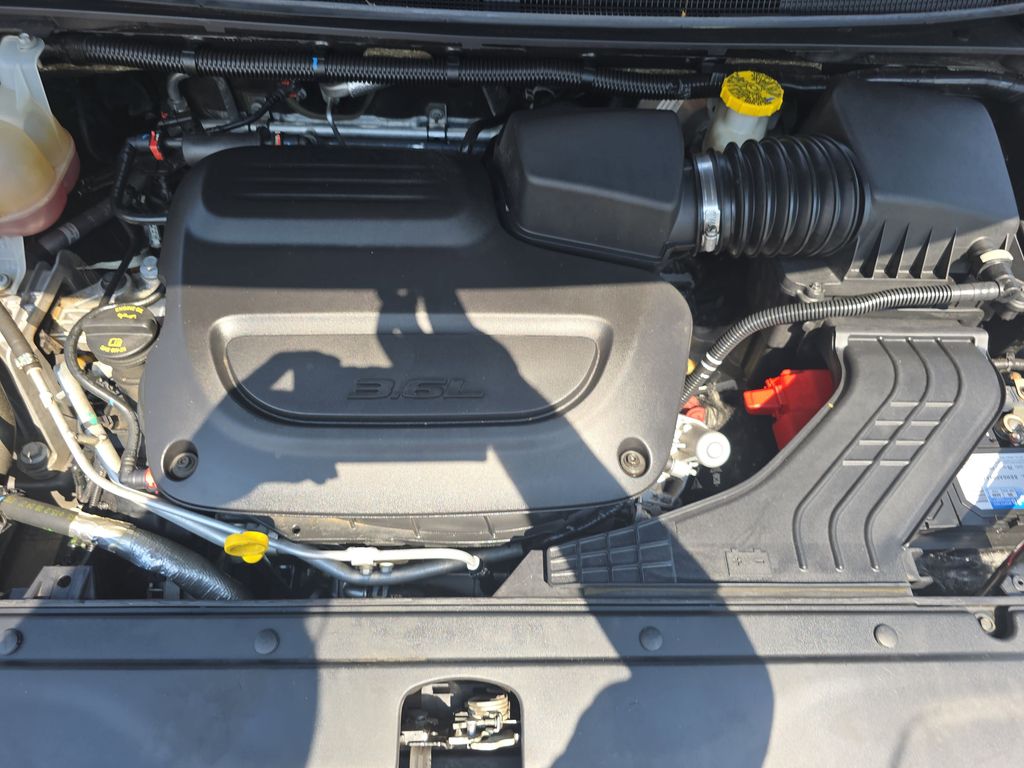 Used 2021 Chrysler Pacifica Van