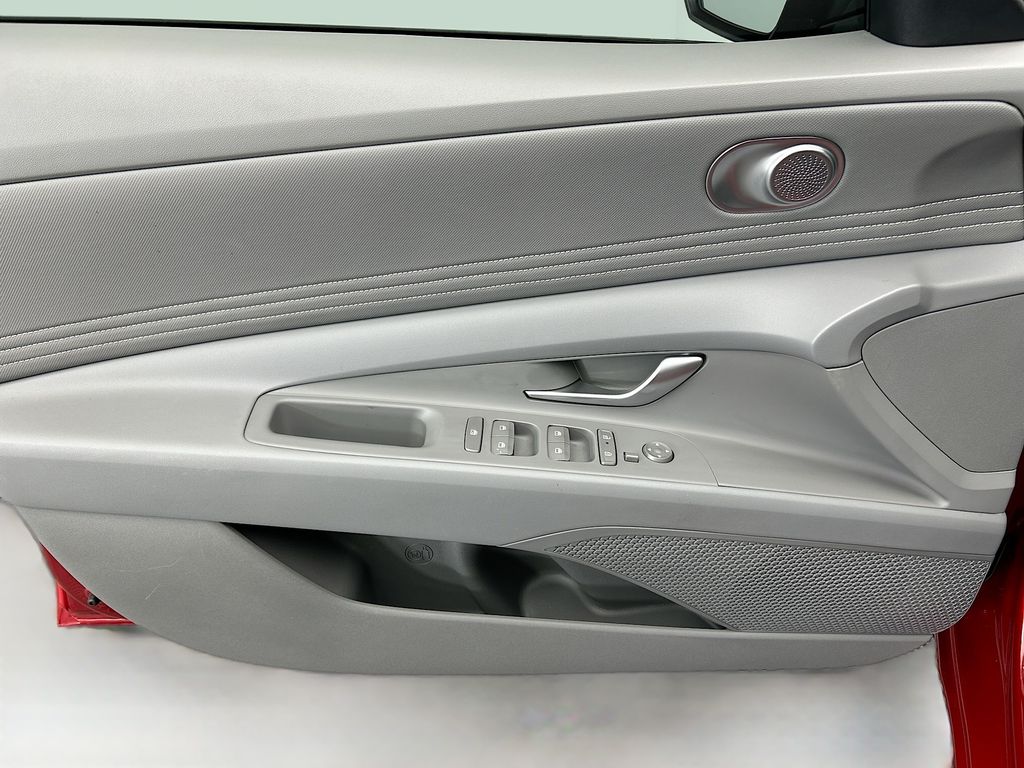 Thumbnail: 2025 Hyundai Elantra - 23