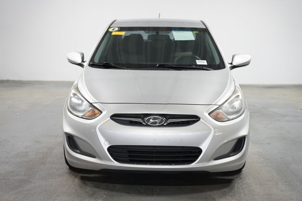 2014 Hyundai Accent GLS 2