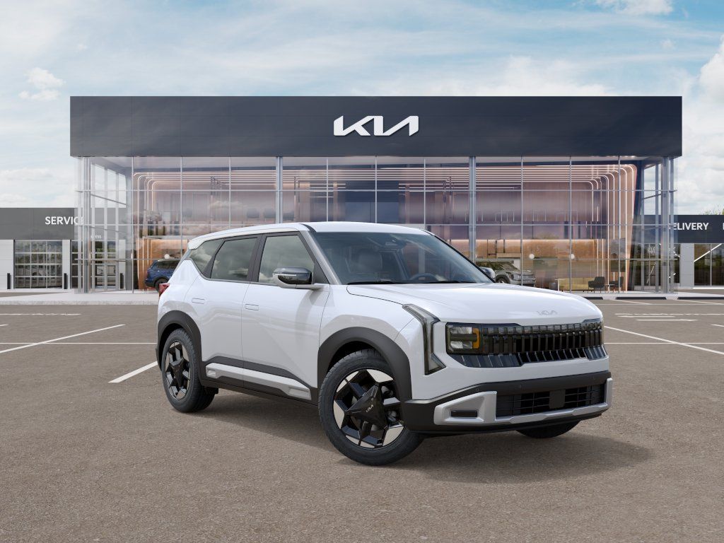 New 2027 White Kia S image 8
