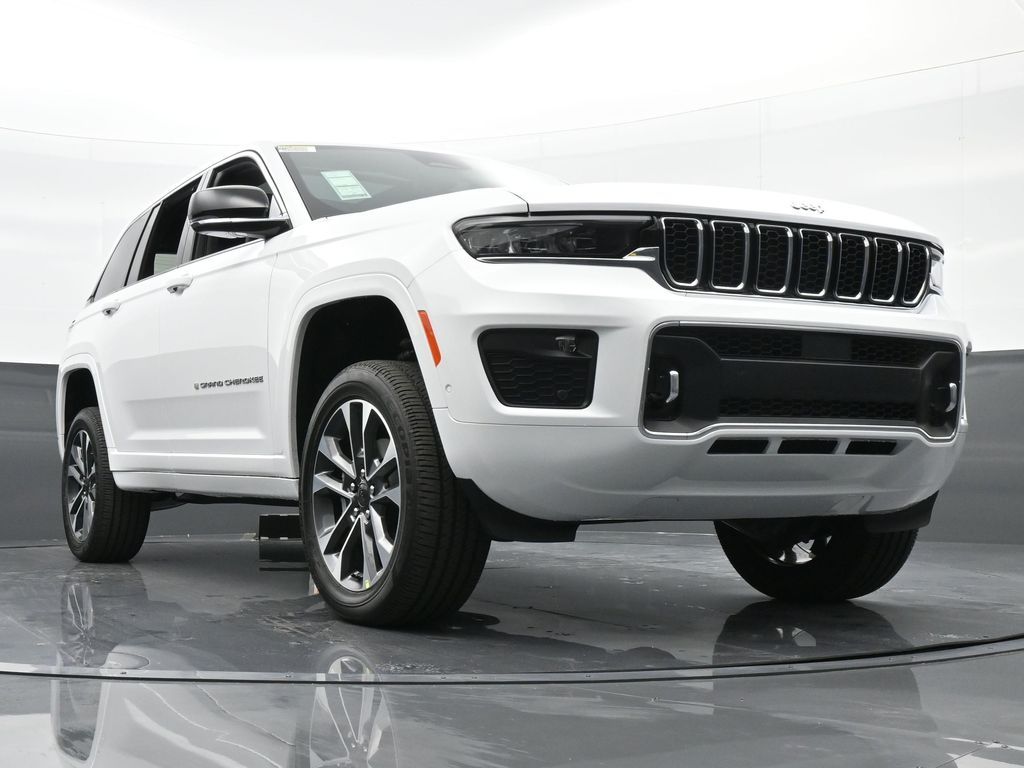 Used 2024 Bright White Clearcoat Jeep Overland image 66