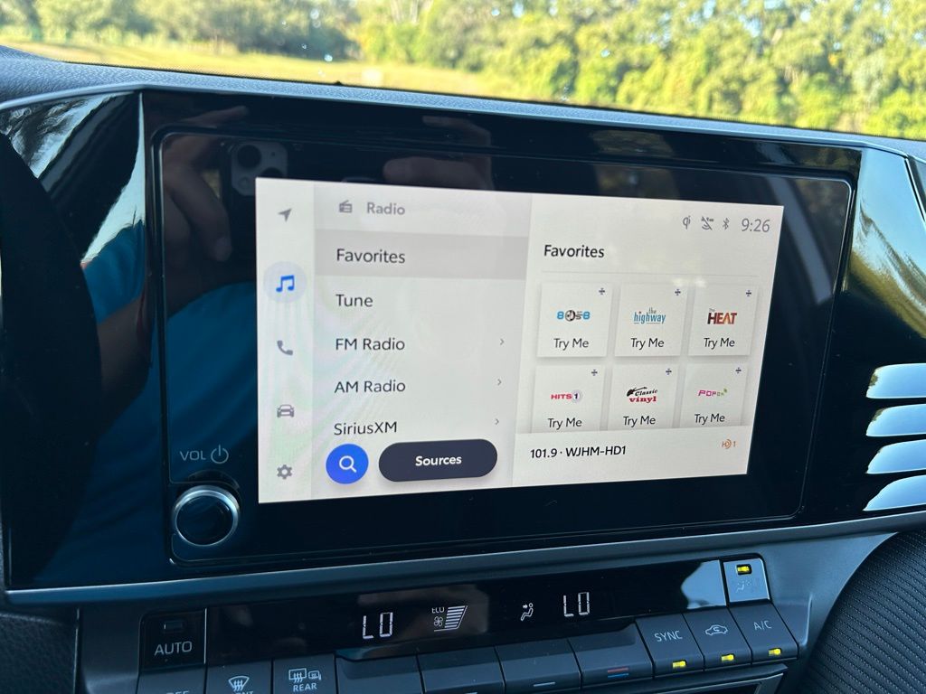 Thumbnail: 2025 Toyota Camry - 23