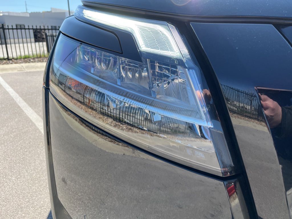 Thumbnail: 2024 Nissan Pathfinder - 14