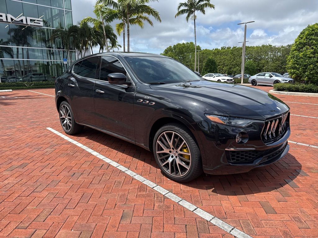 2022 Maserati Levante