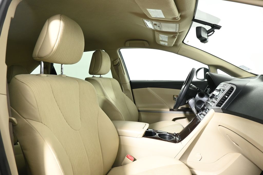 2009 Toyota Venza Base 23