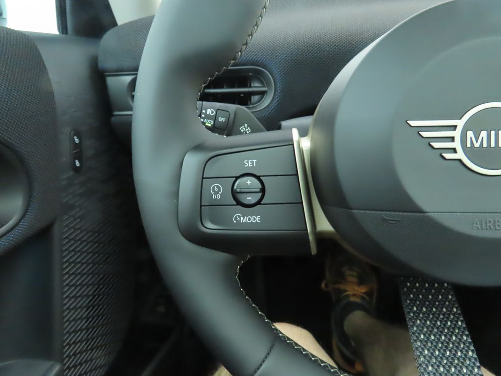 2025 MINI Cooper Hardtop S 12
