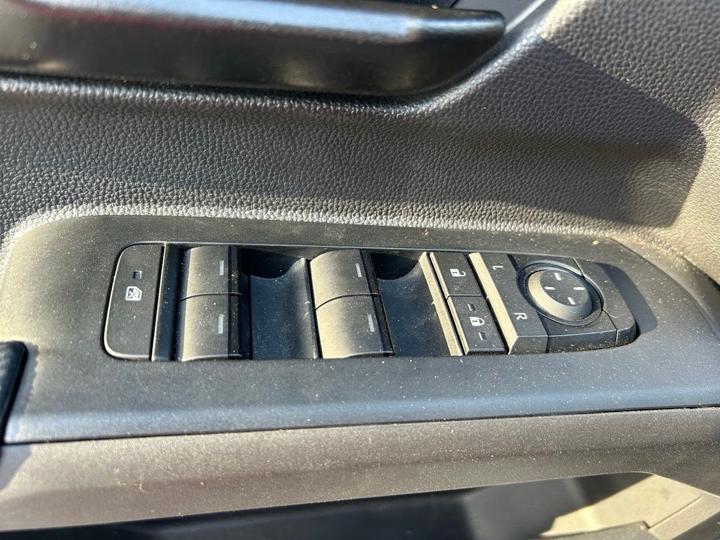 2024 Toyota Tacoma SR5 17