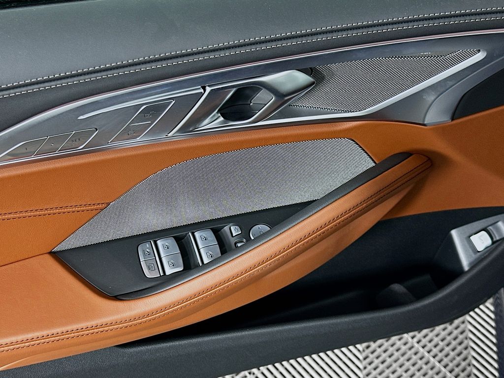 Thumbnail: 2026 BMW 8 Series - 20